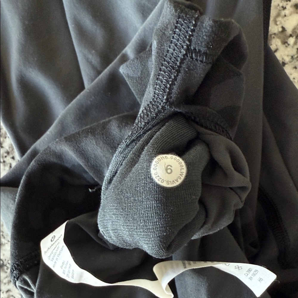 Lululemon Align High Rise Black/Gray Camo Deep Coal Multi  Sz6 Crop 21" - Picture 9 of 11